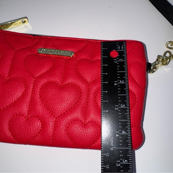 Betsey Johnson crossbody purse and/or clutch with removable strap. - Picture 9 of 12